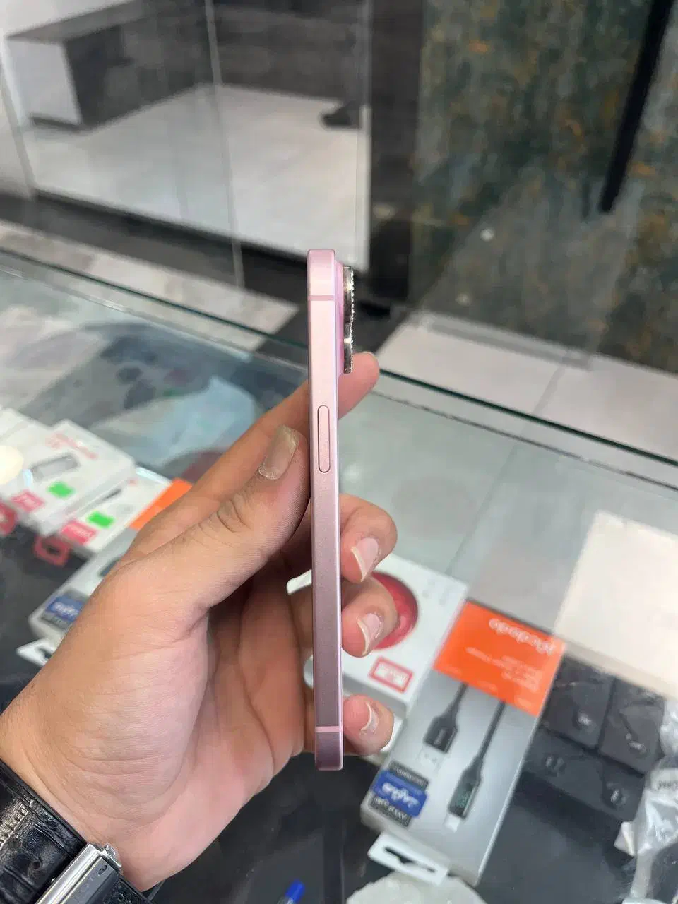 iphone 15 128 ch نقد و اقساط بدون چک|موبایل|کرج, مهرویلا جنوبی|دیوار