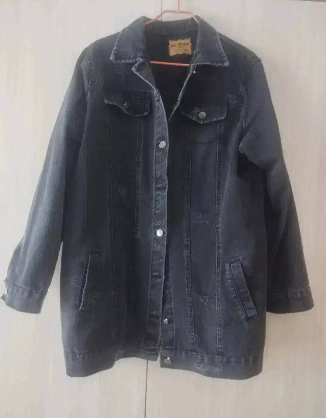 مانتولی|لباس|اصفهان, باب الدشت|دیوار