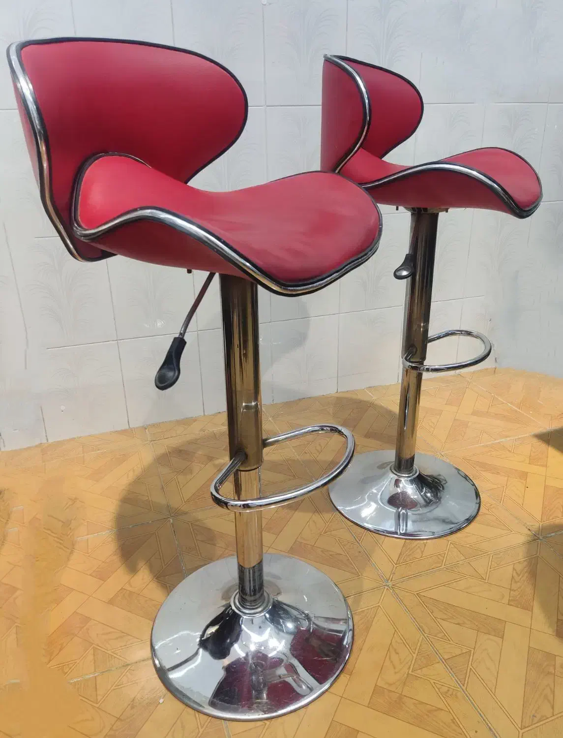 صندلی جک دار|صندلی و نیمکت|سنندج, |دیوار