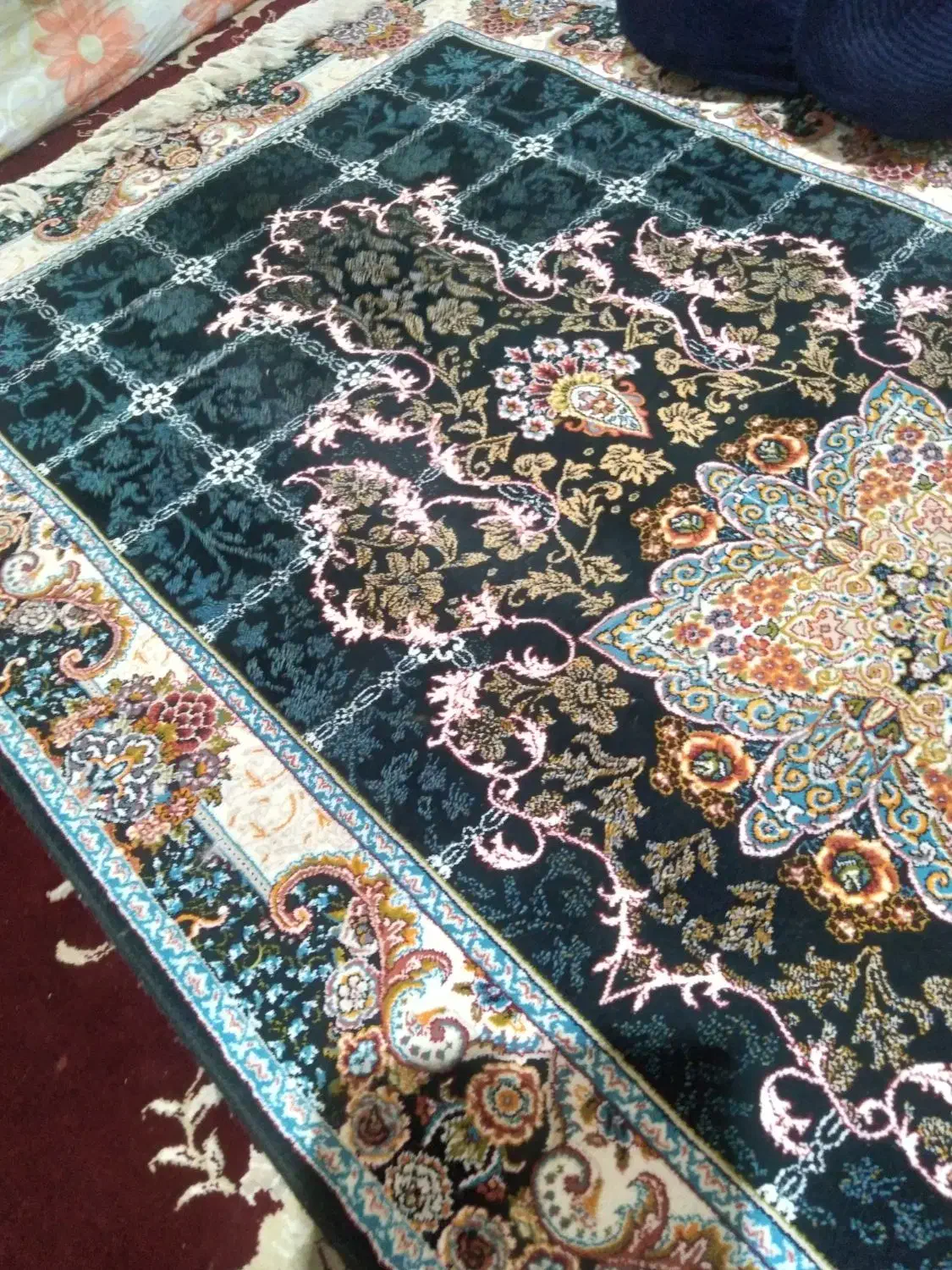 یک عددفرش ۲متری درحدنو|فرش|همدان, |دیوار