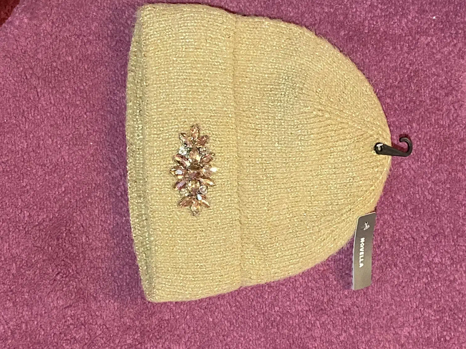 کلاه بافتنی نگین دار مارک نولا|لباس|تهران, میرداماد|دیوار