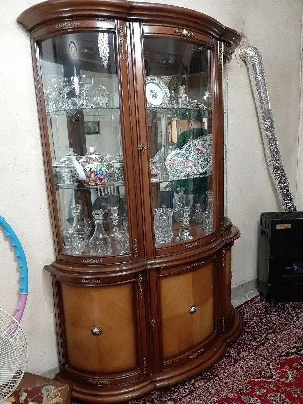 ویترین ...بوفه چوب راش|بوفه، ویترین، کنسول|تهران, نارمک جنوبی|دیوار