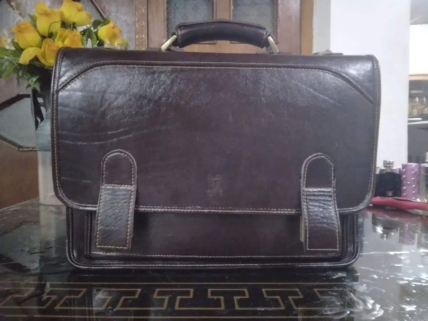 کیف تمام چرم گاوی|کیف، کفش، کمربند|رشت, منظریه|دیوار