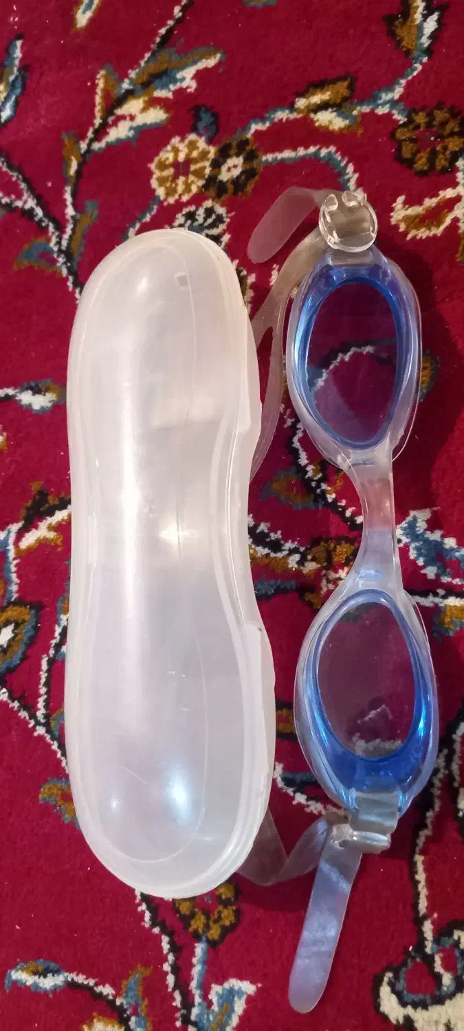 عینک شنا کامل سالم|غواصی و ورزشهای آبی|خرمآباد, |دیوار