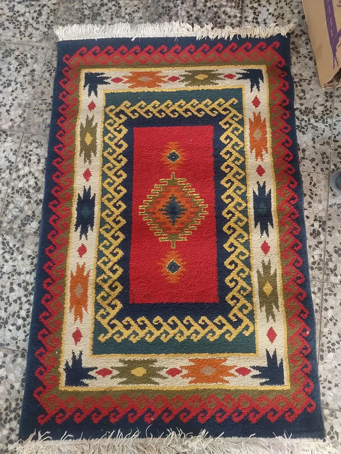 فرش ۱×۱/۵|فرش|شیراز, زرهی|دیوار