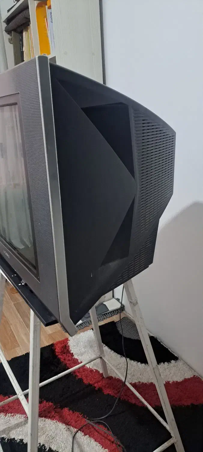 ۲۱ اینچ سونی شیشه فلت|تلویزیون و پروژکتور|مشهد, تربیت (صدف)|دیوار