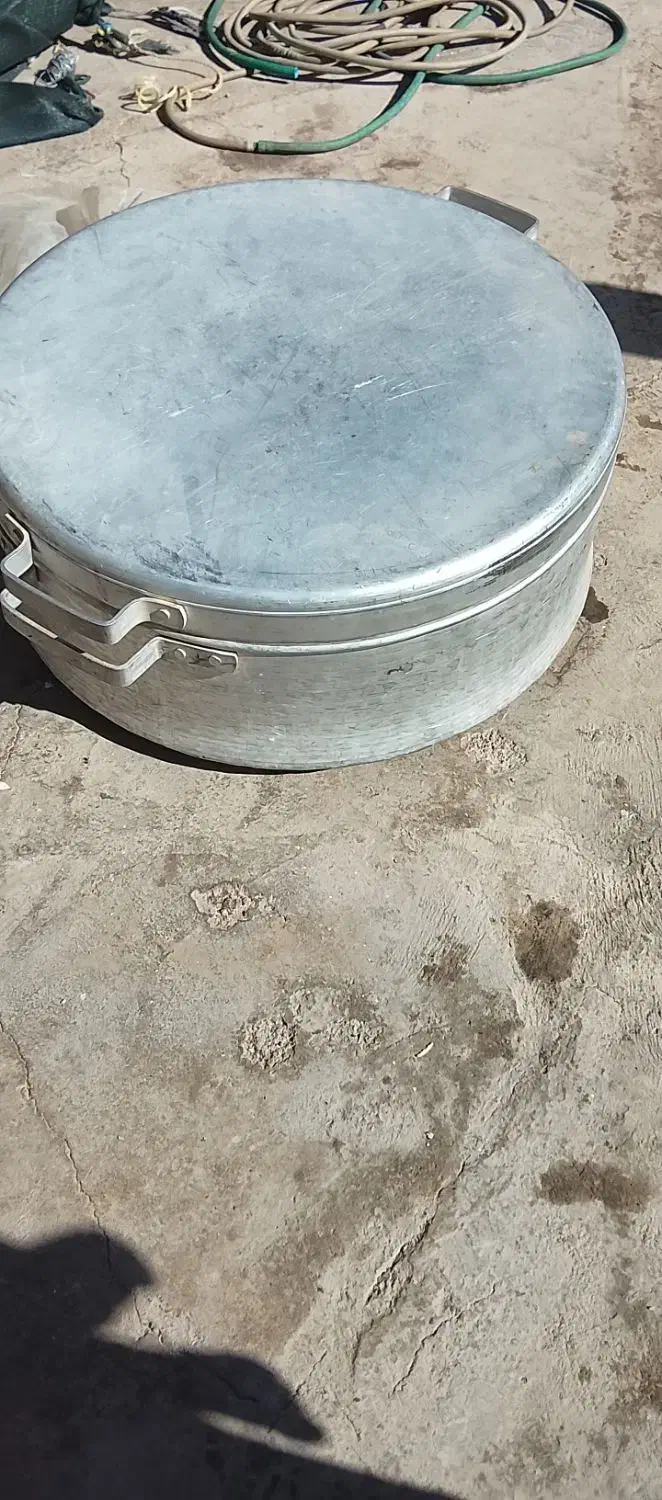 دیگ بزرگ|ظروف پختوپز|زرند, |دیوار