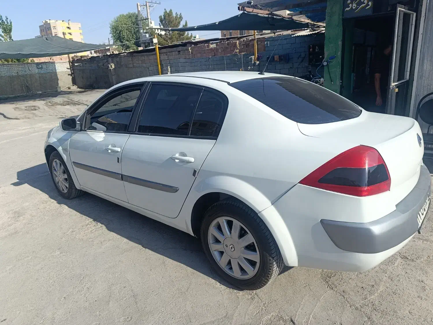 مگان 2000اتومات|خودرو سواری و وانت|کرمان, |دیوار