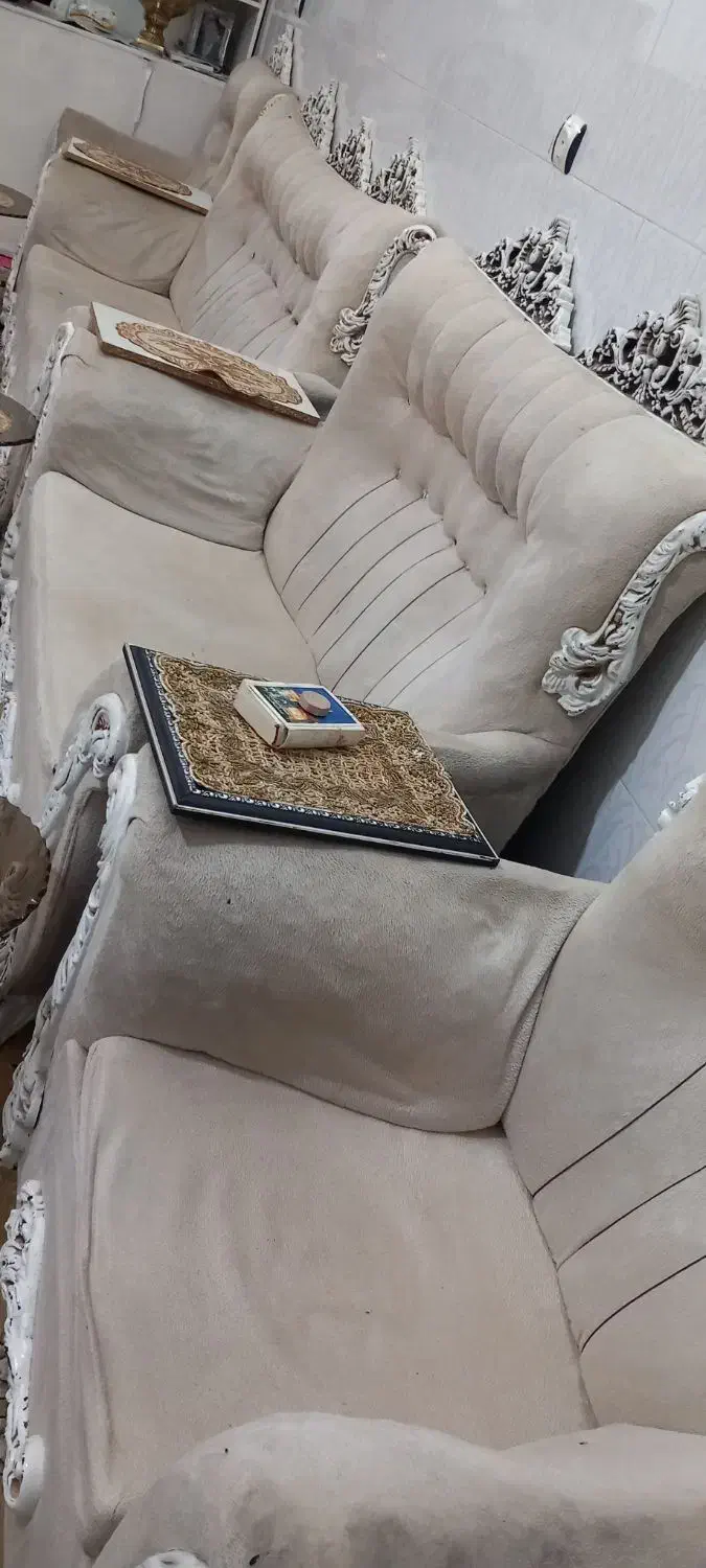 مبل هفت نفره|مبلمان خانگی و میز عسلی|سبزوار, باهنر|دیوار