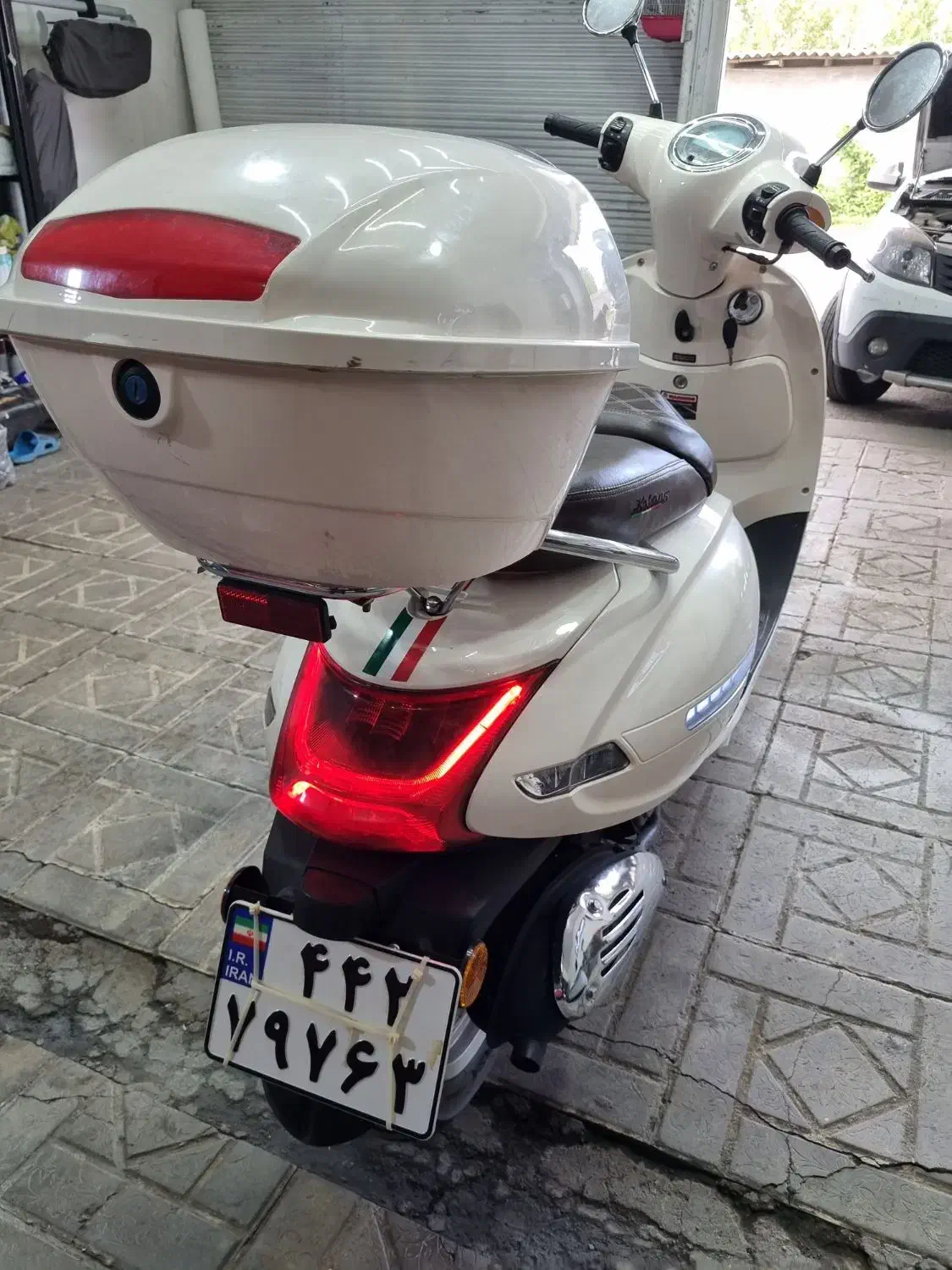 کاوان s|موتورسیکلت|رشت, منظریه|دیوار