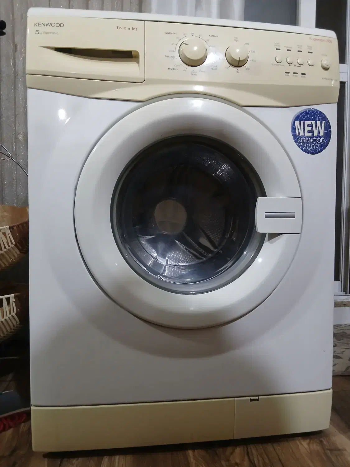 ماشین لیاس شویی کنوود۵کیلویی صحیخ وسالم|ماشین لباسشویی و خشککن لباس|گرگان, |دیوار