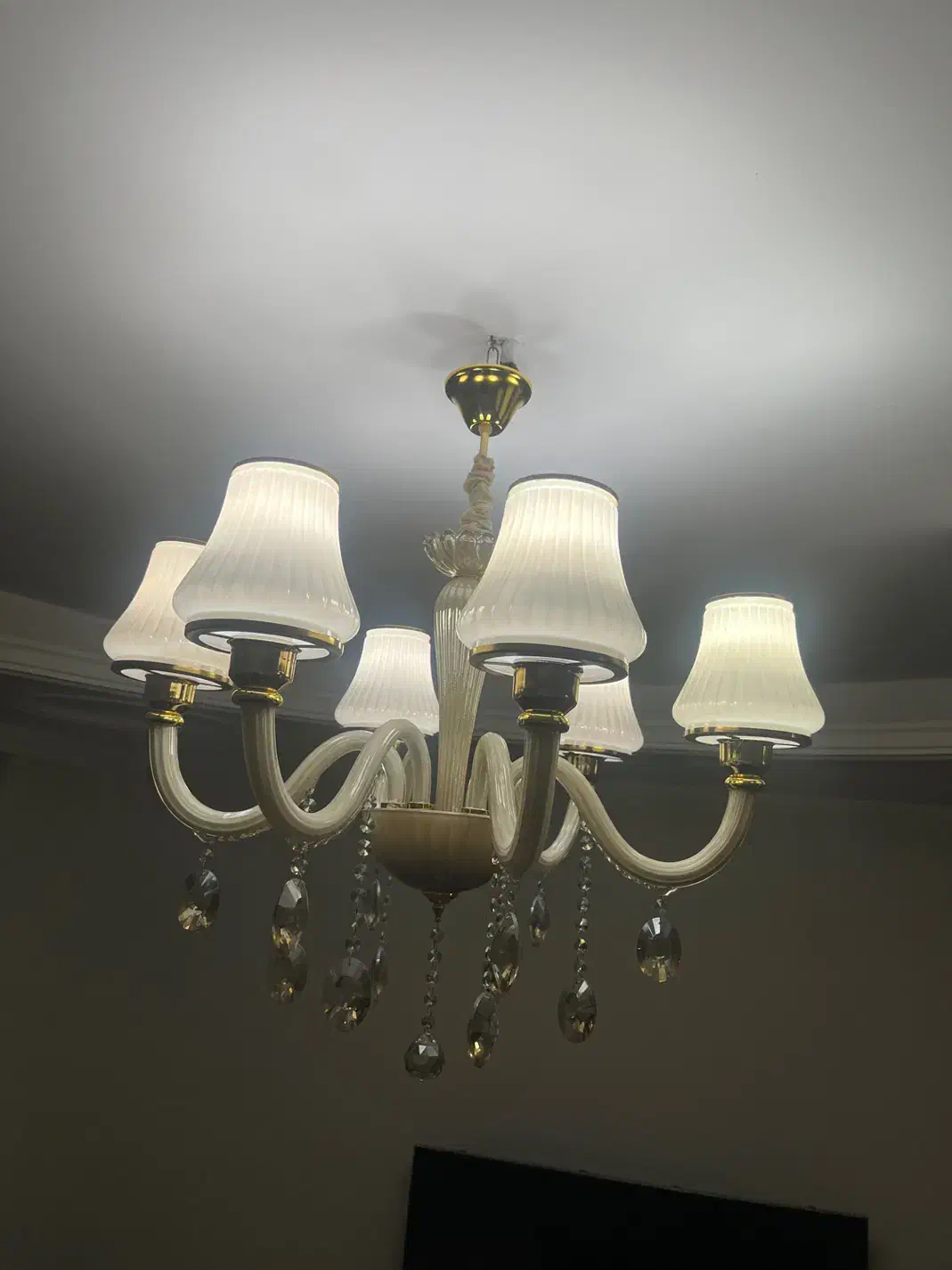 ۲ عدد لوستر ۴ شاخه - 1 عدد لوستر دیواری ست۲ عدد|لوستر و چراغ آویز|فردیس, شهرک سپاه|دیوار