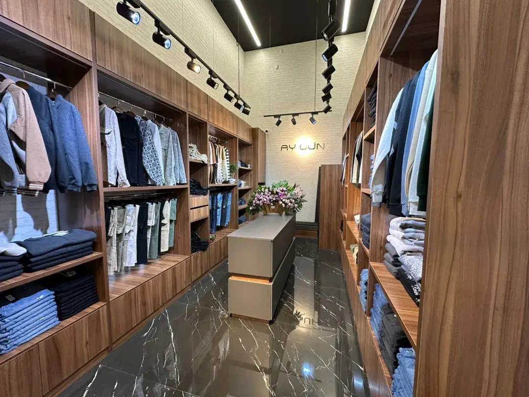 اجازه مغازه دور وید اصلی در زیما مال|اجارهٔ مغازه و غرفه|تهران, صادقیه|دیوار