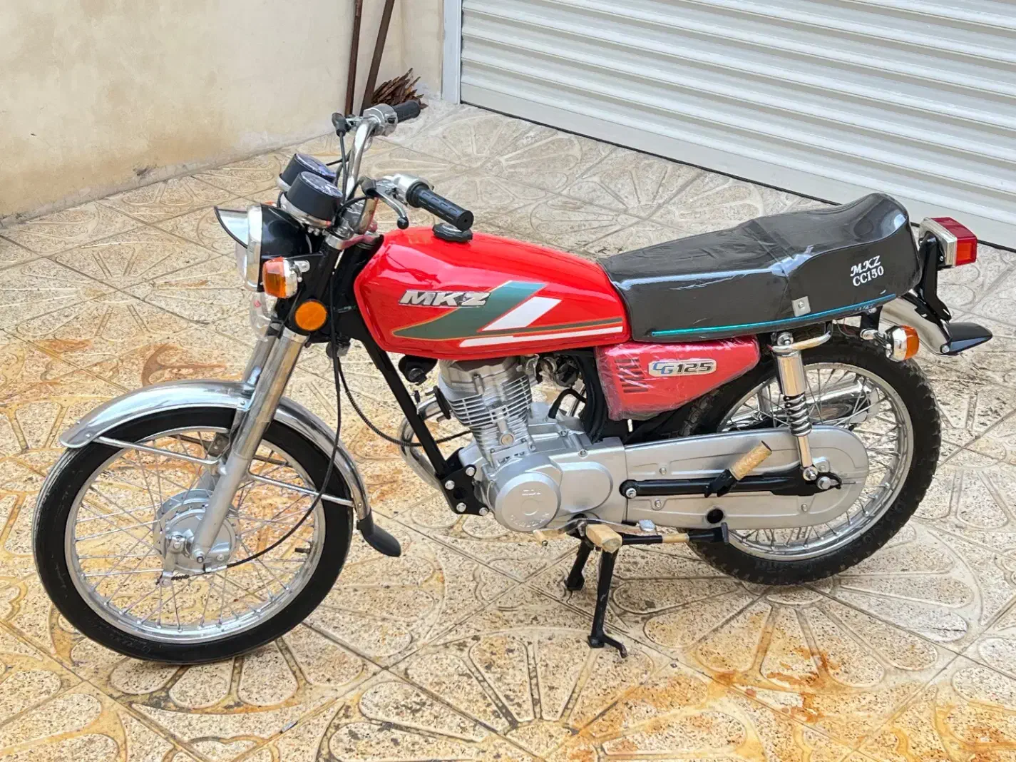 چراغ گرد عتیقه|موتورسیکلت|سقز, |دیوار