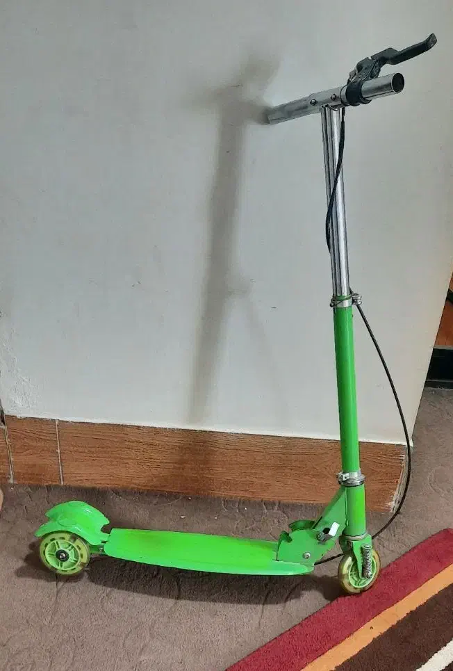 اسکوتر سه چرخ فلزی|دوچرخه، اسکیت، اسکوتر|جهرم, |دیوار