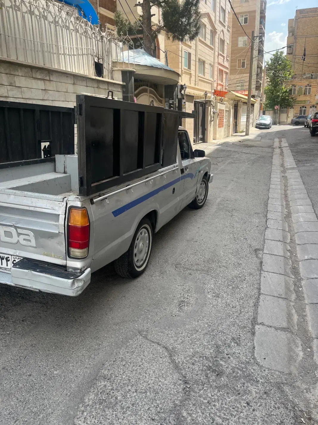 مزدا وانت ژاپن ۲۰۰۰|خودرو سواری و وانت|تهران, درختی|دیوار