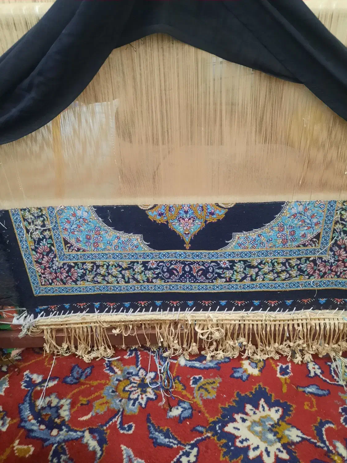 ۶۰در۹۰ نیمه کاره ابریشم دستباف|تابلو فرش|قم, نیروگاه|دیوار