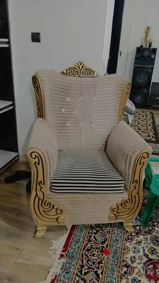 دو دست مبل تمیز و خونگی سالم سالم|حراج|بم, |دیوار