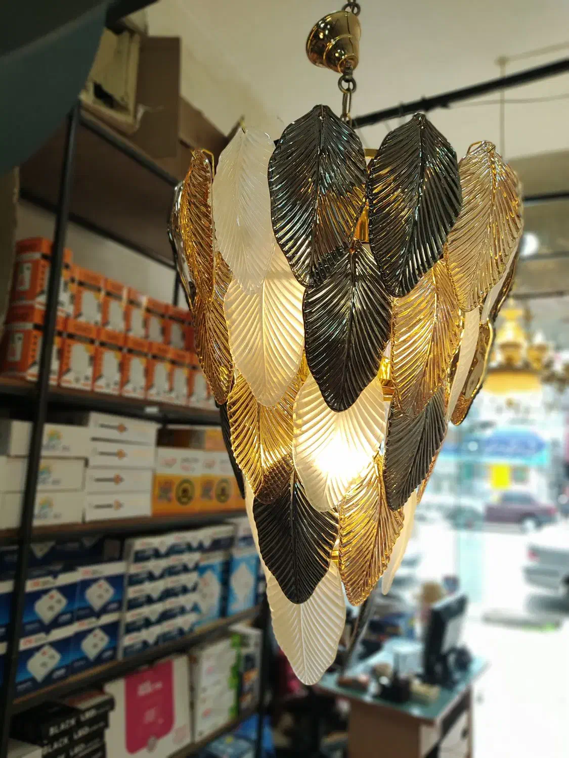 لوستر ۶۰درصد زیر قیمت بازار فقط ۱دستگاه موجود|لوستر و چراغ آویز|تبریز, |دیوار