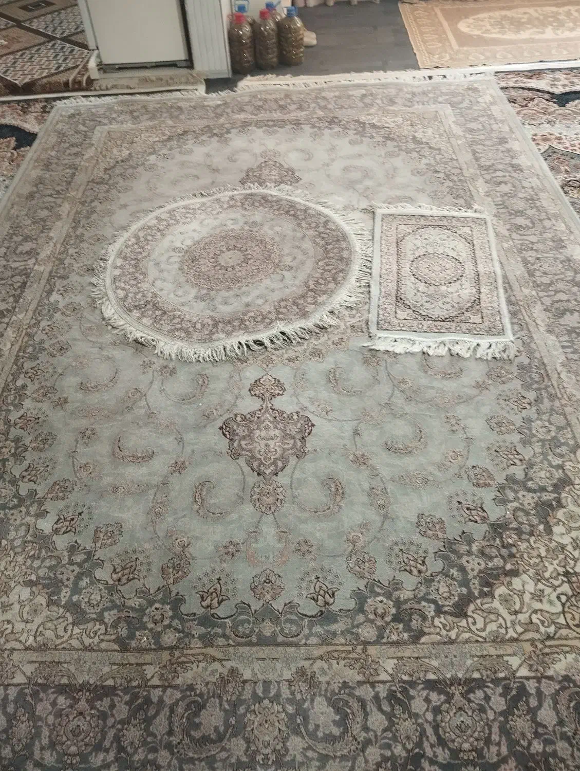 دوعددفرش 9متری به همراه یک پادری یک متری گرد|فرش|گلستان (تهران), |دیوار