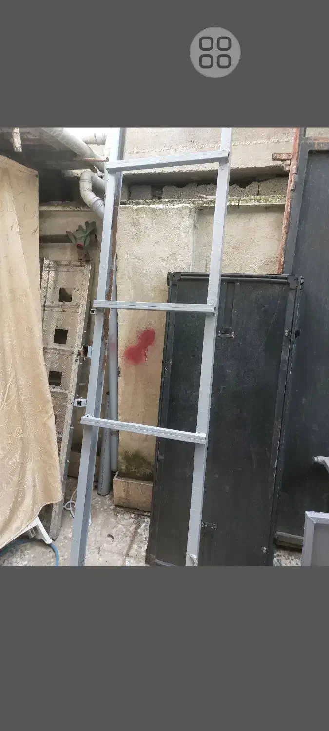 بالا بر مغازه ونفربر|ماشین‌آلات صنعتی|رشت, سیا اسطلخ|دیوار