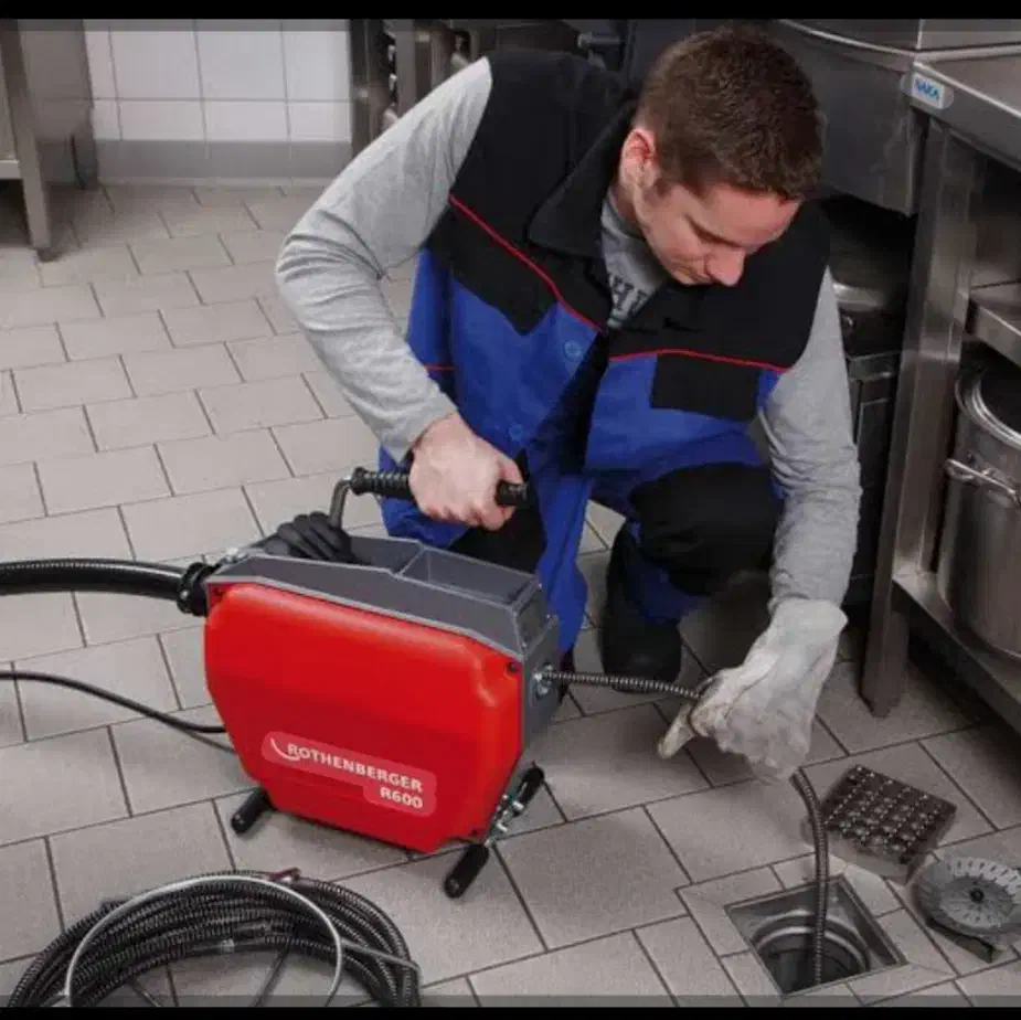 لوله بازکنی تخلیه چاه سرتاسرقم فوری شبانه روزی|خدمات پیشه و مهارت|قم, حنیف نژاد|دیوار