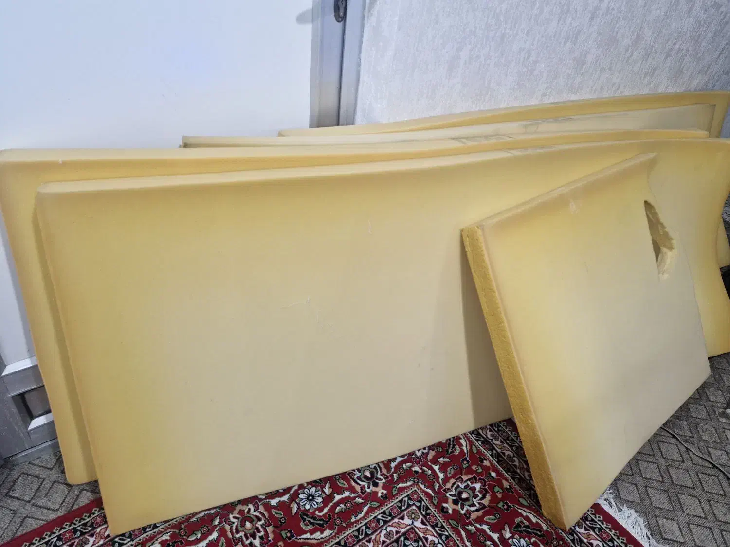 ابر نشیمن کنار اتاق|رختخواب، بالش، پتو|برخوار, |دیوار