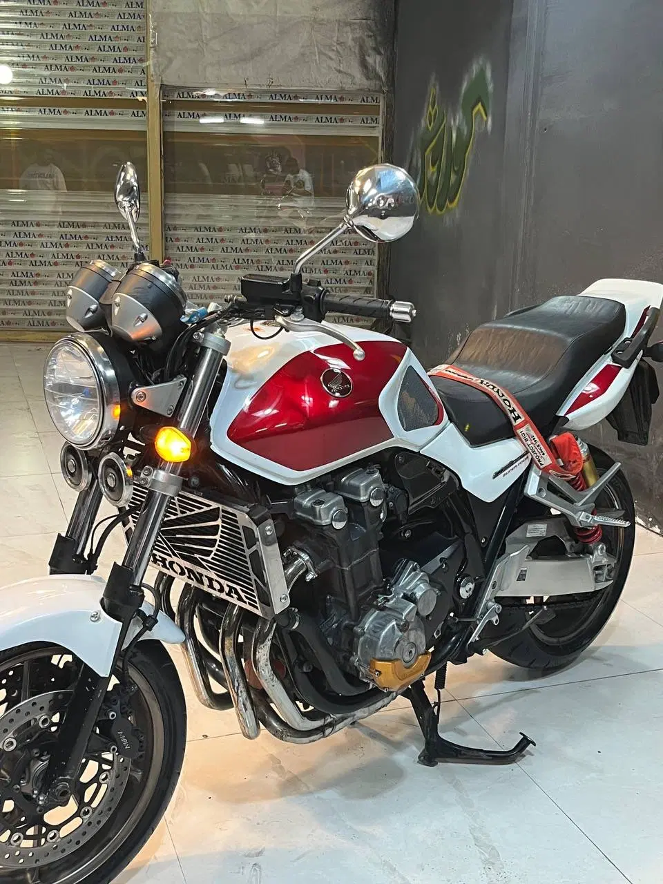 Cb1300|موتورسیکلت|تهران, سعادت‌آباد|دیوار