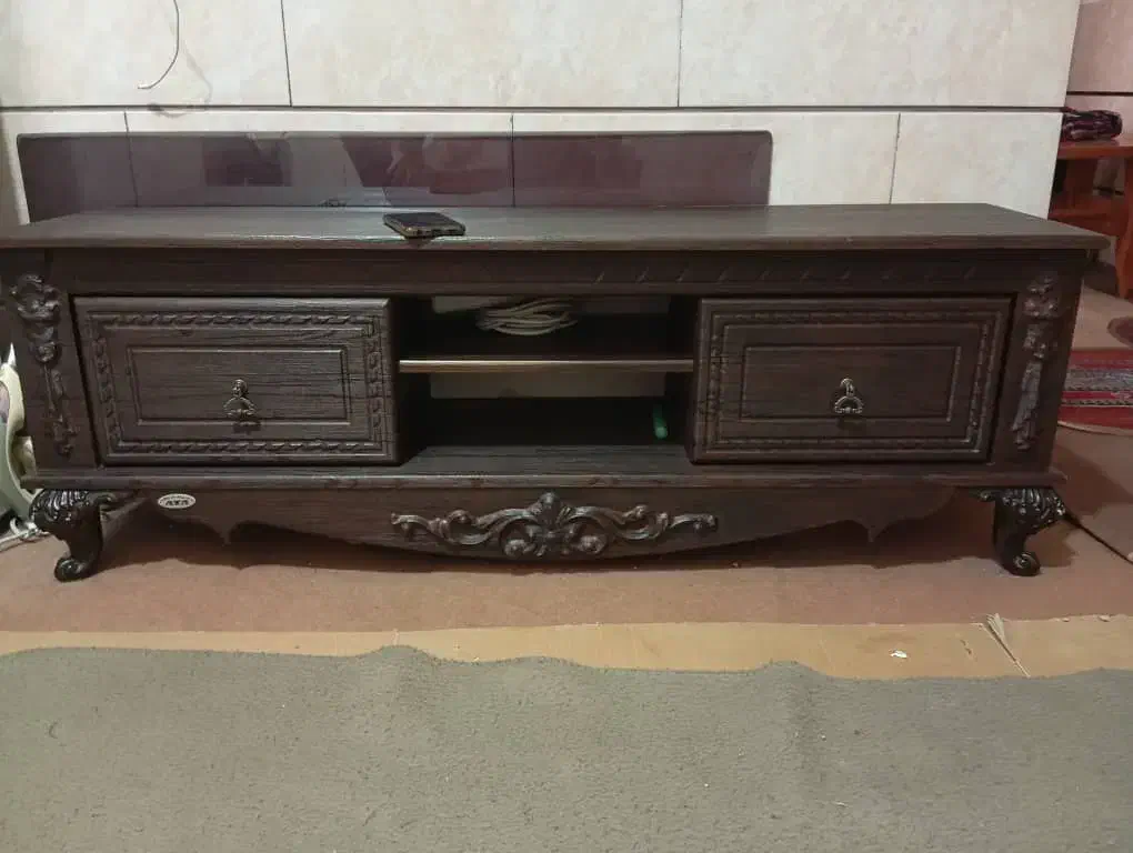 زیر تلویزونی سالم در حد نو|میز تلویزیون|شیراز, آزادگان|دیوار