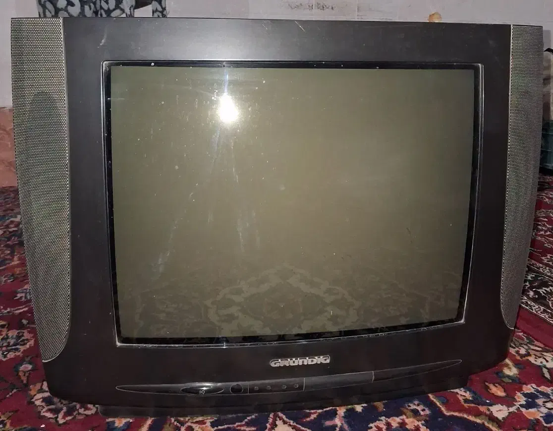 فروش ۵ عدد تلوزیون و مانیتور|تلویزیون و پروژکتور|یزد, |دیوار