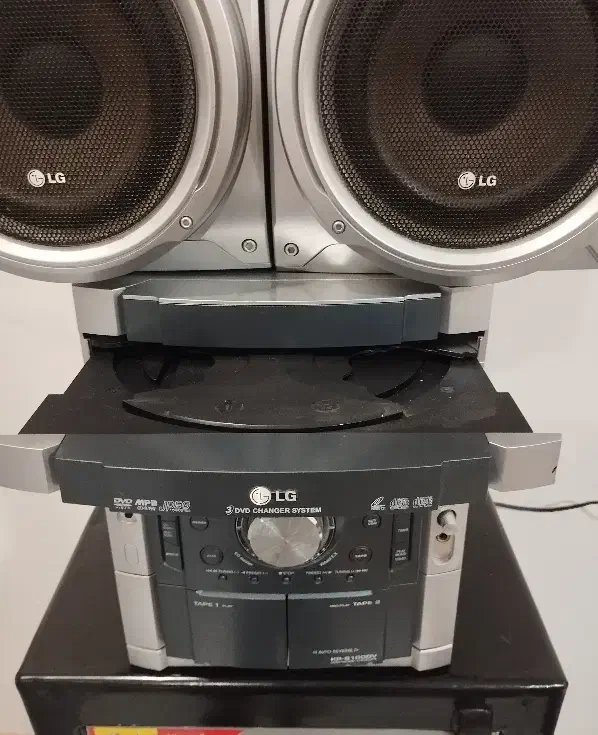 یک دستگاه سیستم صوتی خانگی کیفیت بی نظیر|سیستم صوتی خانگی|آمل, |دیوار