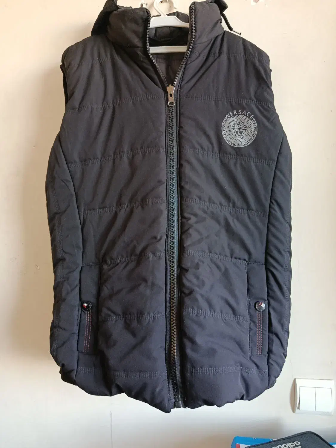 پافر دورو|لباس|فولادشهر, C4|دیوار