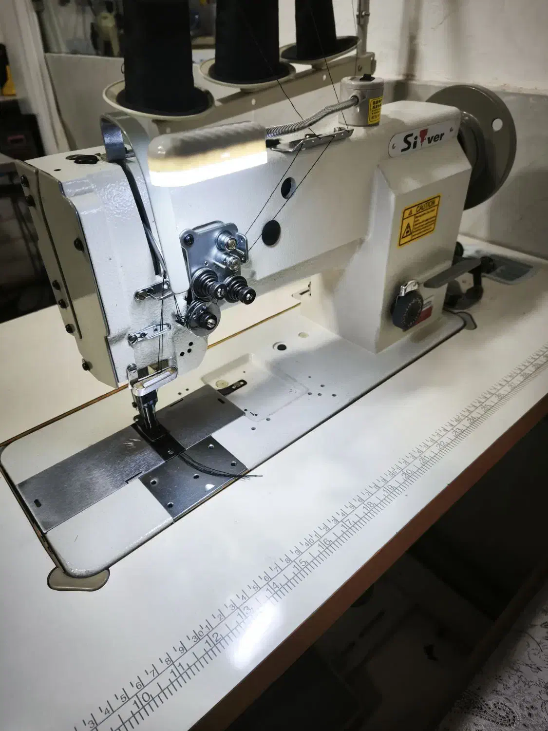 چرخ خیاطی دوپایه دو سوزن دوماکو12درجه ضخیم دوز|چرخ خیاطی و ریسندگی|مهاباد (آذربایجان غربی), |دیوار