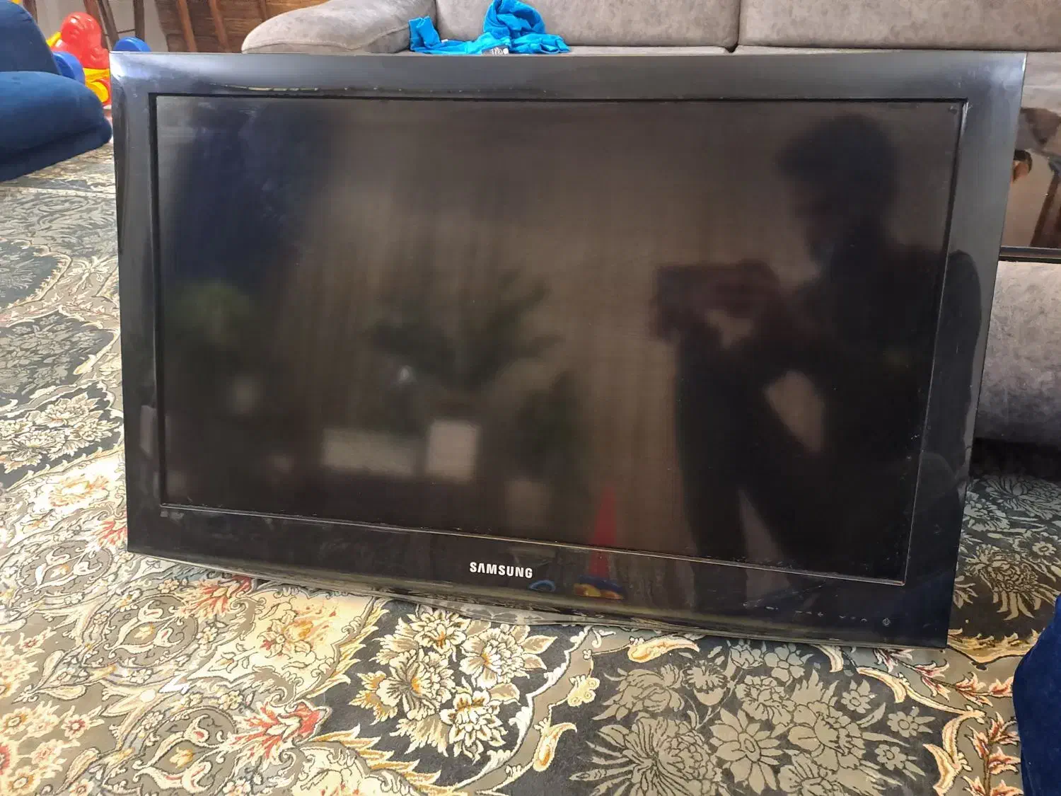 ال سی دی نو وتمیز ۳۲ اینچ|تلویزیون و پروژکتور|اصفهان, رکن الدوله شرقی|دیوار