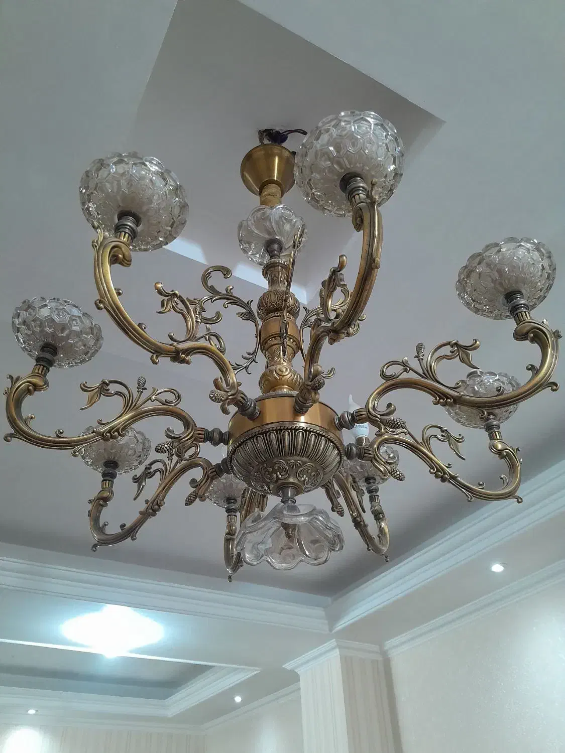 لوستر برنج ۸ شعله|لوستر و چراغ آویز|پاکدشت, پاکدشت (مامازند)|دیوار