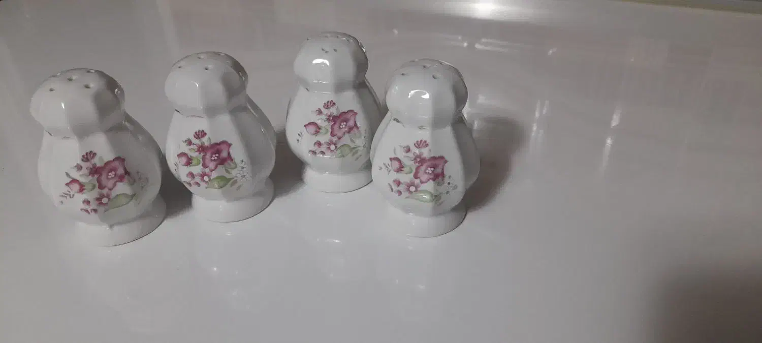 یکسری وسایل اشپزخانه|ظروف سرو و پذیرایی|سنندج, |دیوار