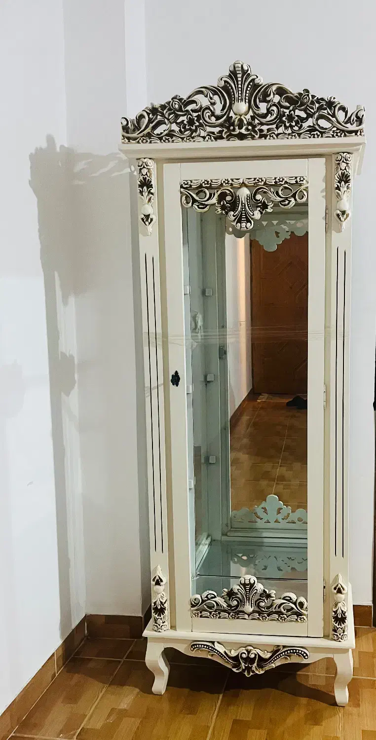 بوفه ویترین سالم نو تخفیف دارد|بوفه، ویترین، کنسول|رشت, نیکمرام|دیوار