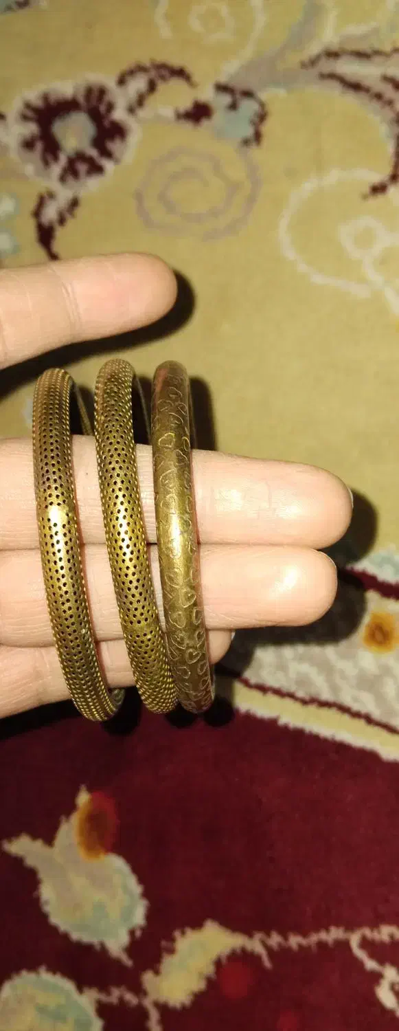 ساعت زنونه|ساعت|قرچک, قشلاق جیتو|دیوار