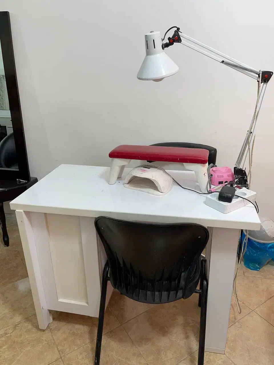 وسایل ارایشگاه|آرایشگاه و سالنهای زیبایی|سنندج, |دیوار