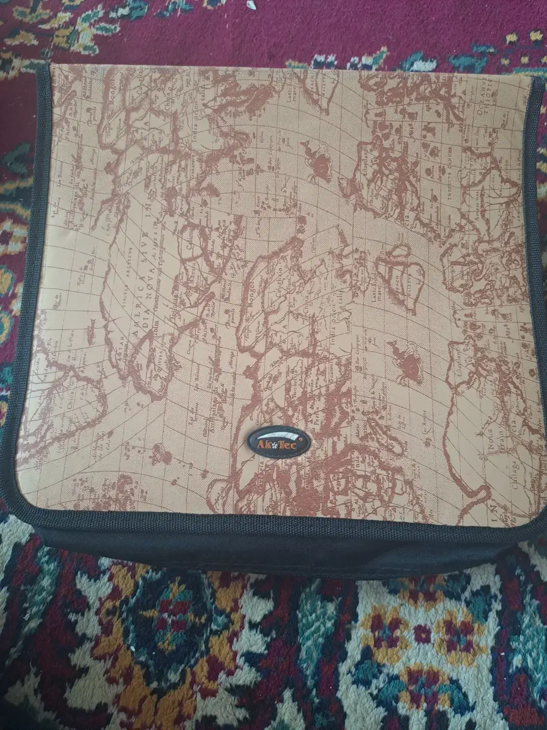 نوار کاست، کیف سی دی، نوار در آلومینومی ۳ متر|فیلم و موسیقی|قم, نیروگاه|دیوار