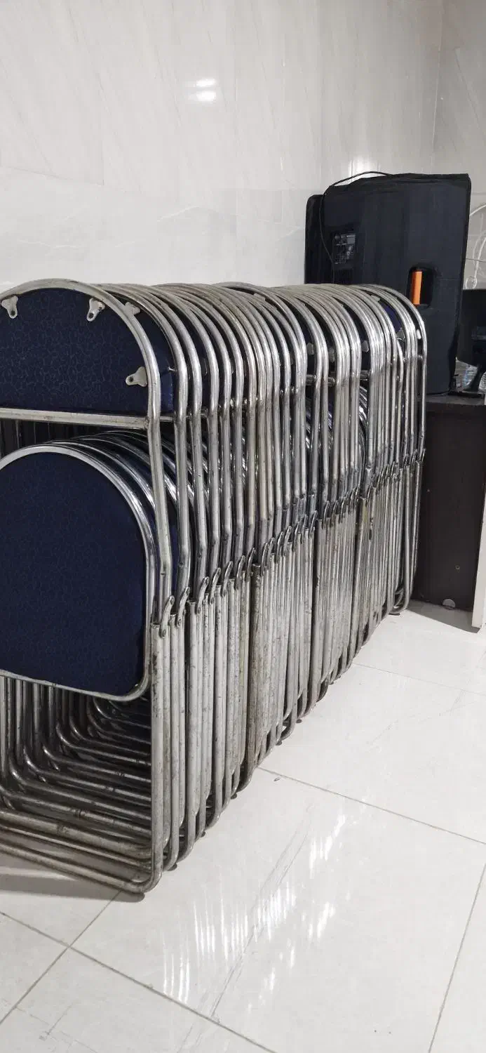 میزو صندلی.باندفلشخور .نورپردازی .جایگاه|خدمات پذیرایی، مراسم|چهارباغ, |دیوار