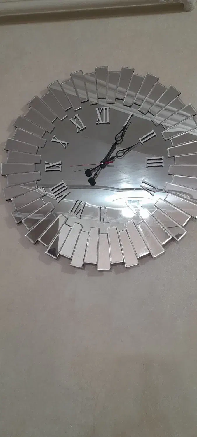 یک عدد ساعت ب همراه جا شمعی|ساعت دیواری و تزئینی|فومن, |دیوار