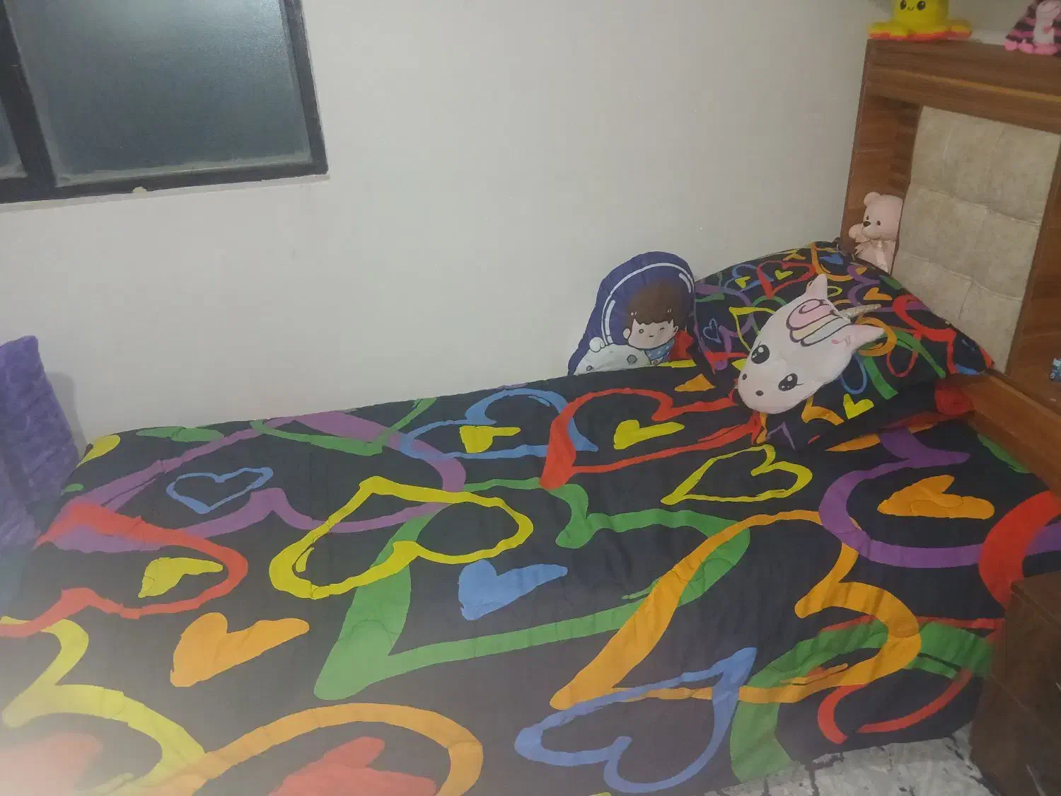 تخت یکنفر با خوشخواب وپاتختی|تخت و سرویس خواب|ساوه, |دیوار