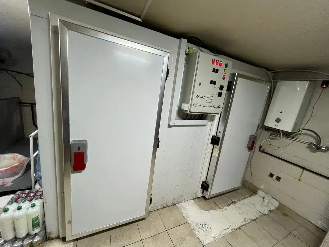 طراحی و نصب سردخانه چکی|ماشین‌آلات صنعتی|شیراز, پشم شیشه|دیوار