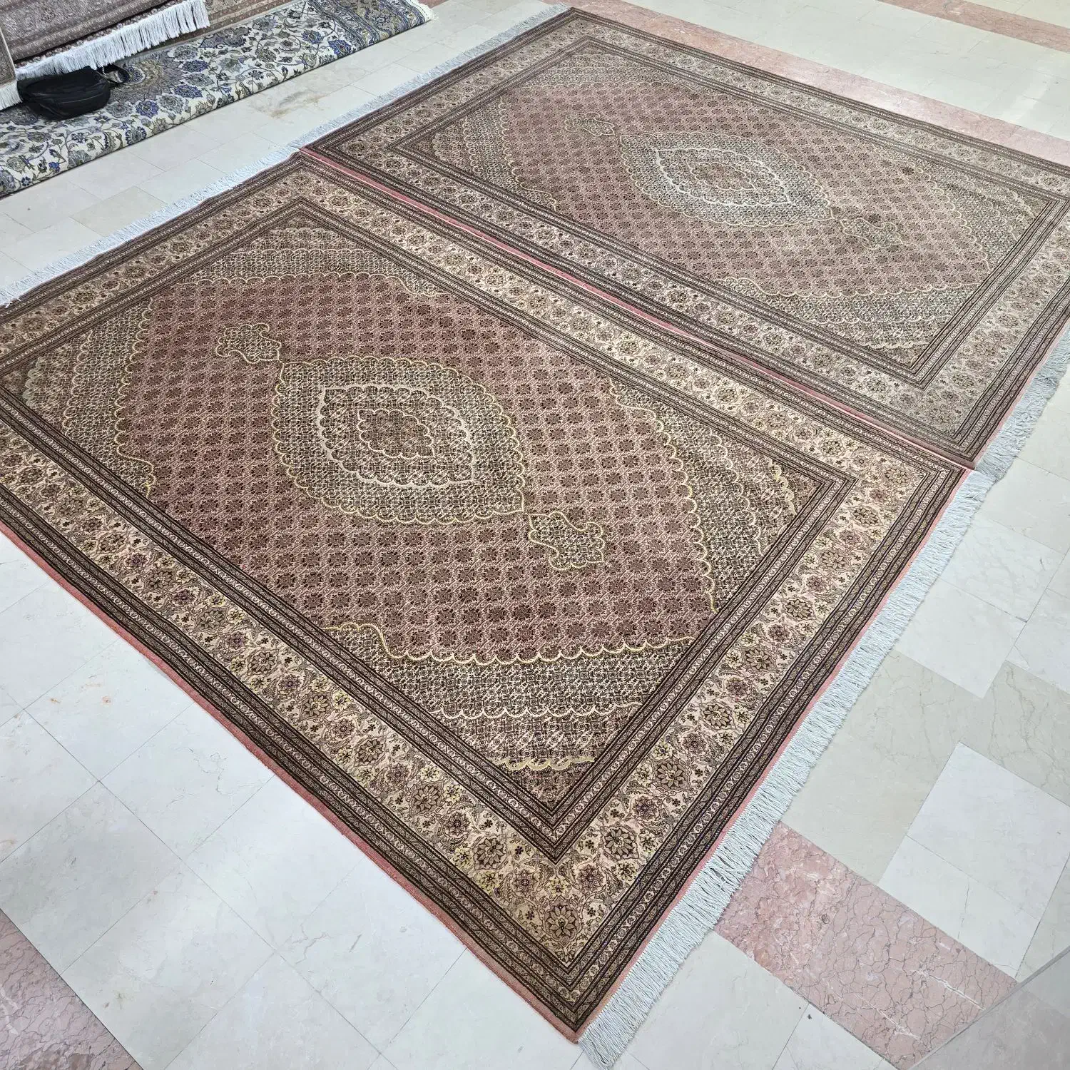 فرش تبریز/طرحماهی/درسه سایز/شرایطی|فرش|تهران, ونک|دیوار