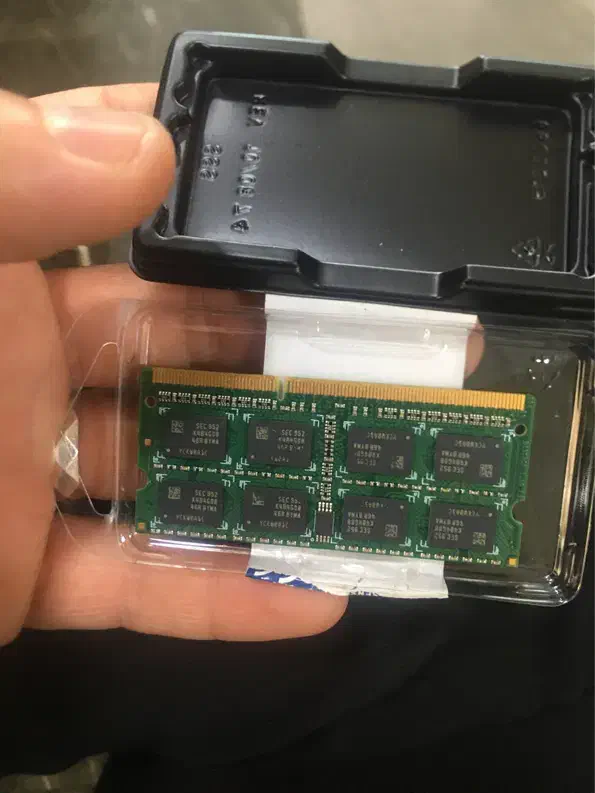رم لپتاپ ۸ گیگ سامسونگ DDR3|قطعات و لوازم جانبی رایانه|فومن, |دیوار