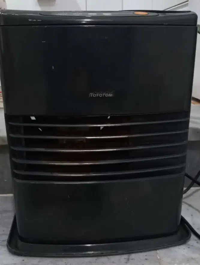 بخاری نفتی وبرقی تویوتومی|بخاری، هیتر، شومینه|آبدانان, |دیوار