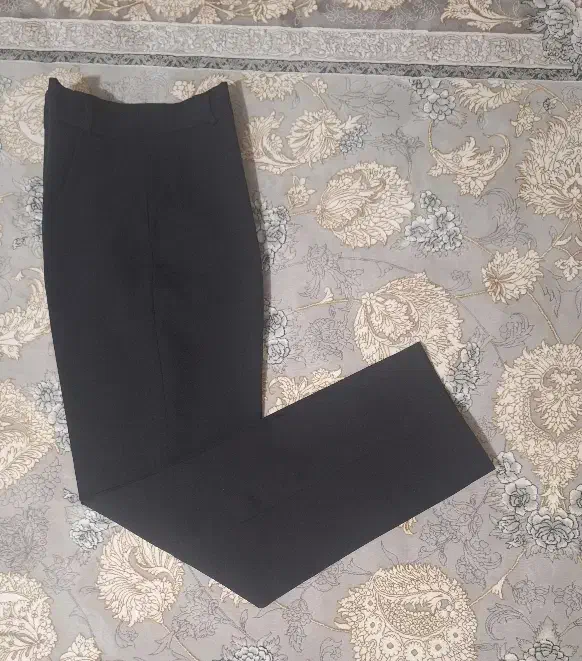 لباس کارکرده|لباس|زنجان, |دیوار