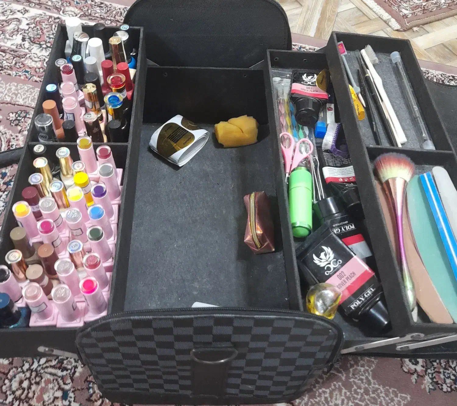 لوازم ناخون کاری|آرایشگاه و سالنهای زیبایی|سنگر, |دیوار