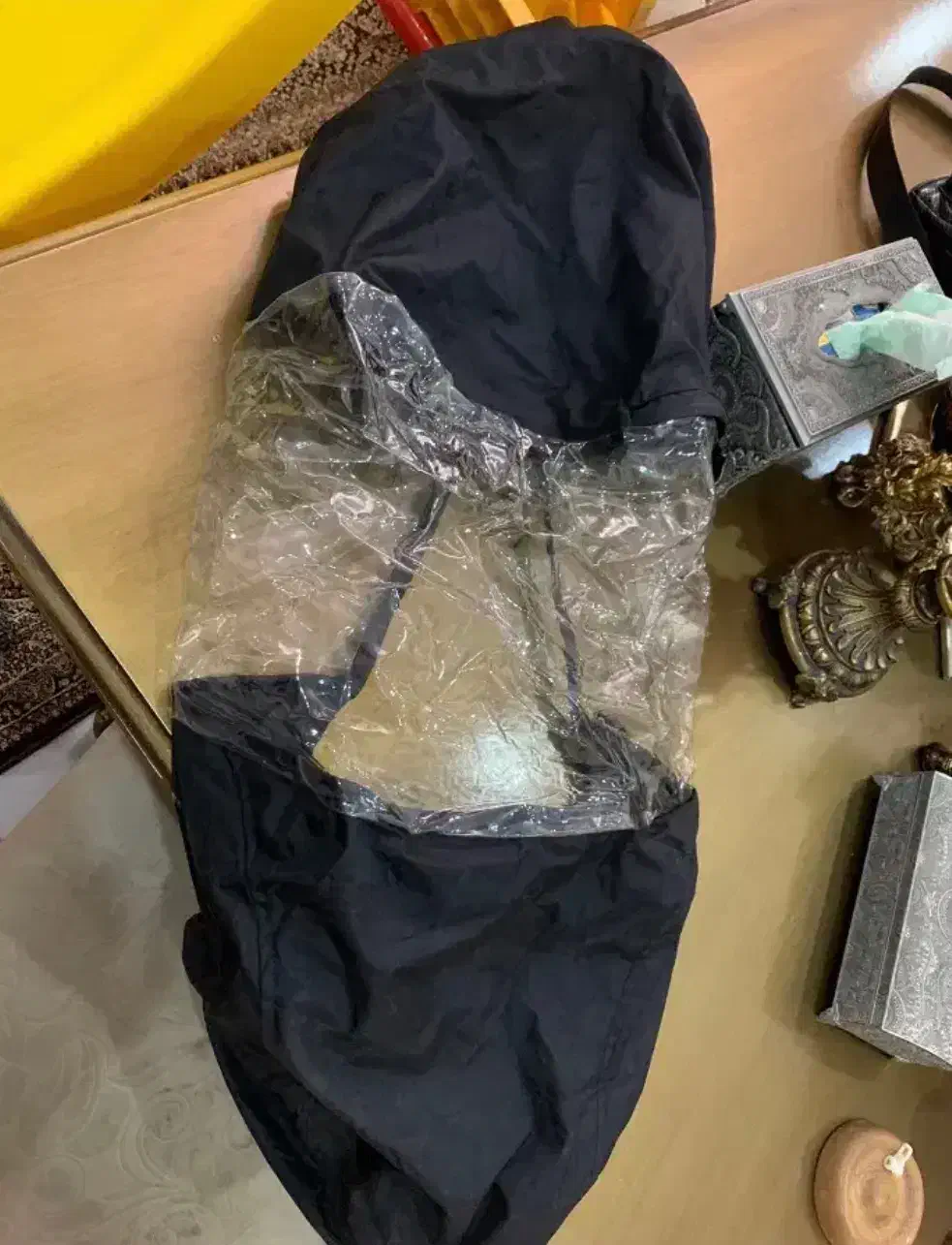 تعدادی لوازم نوزادی کاور باران مکسی کوزی،آویزتخت|اسباب و اثاث بچه|تهران, سبلان (لشگر)|دیوار